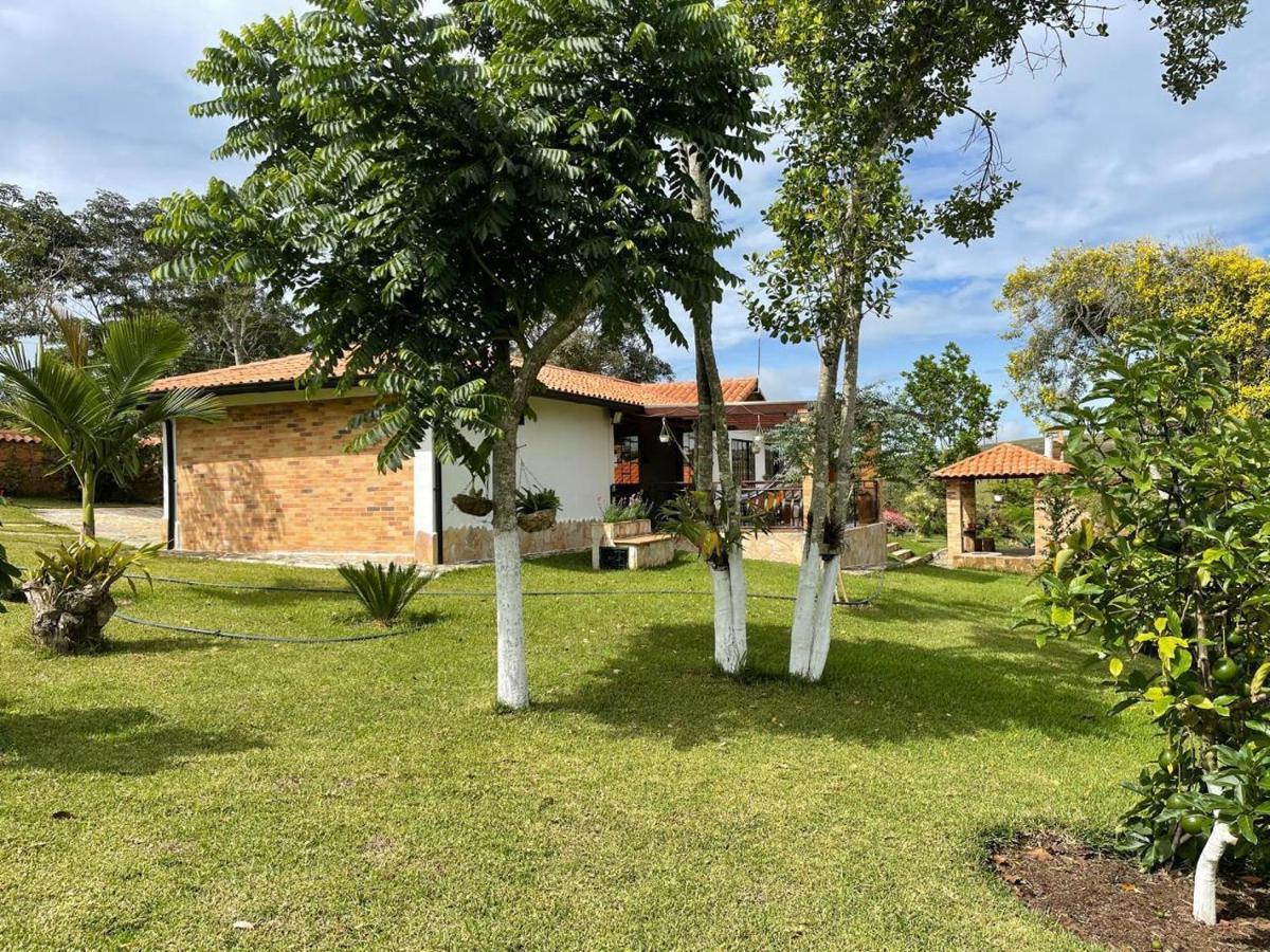 Casa De Campo Villa Tatiana- Mesa De Los Santos Лос-Санотос Екстер'єр фото